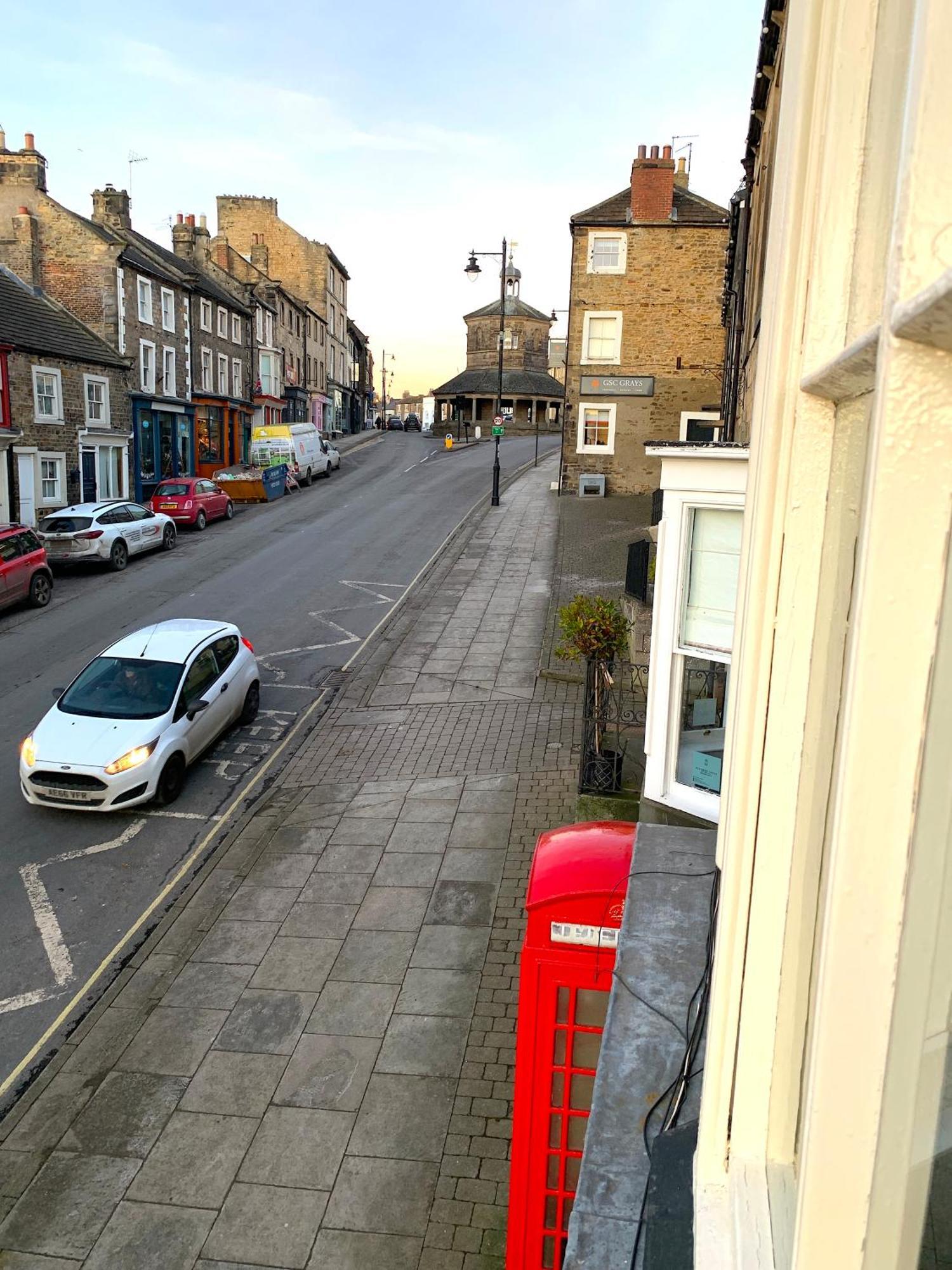 Spacious Georgian Apartment, Central Barnard Castle. Eksteriør billede